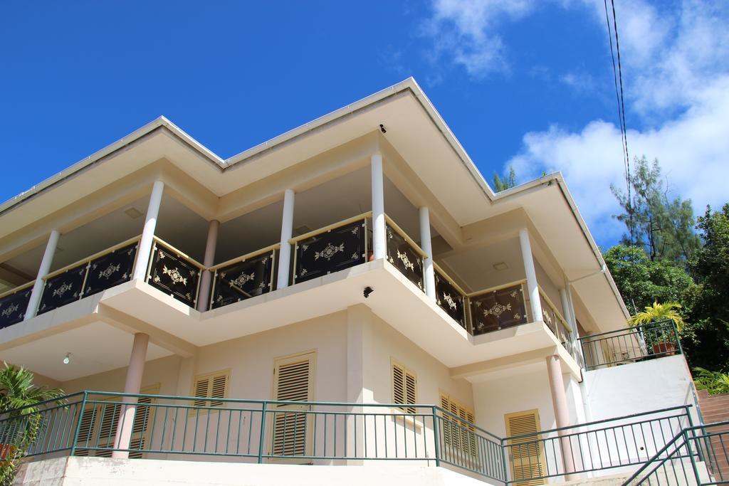 Summer Self Catering เบเซนต์แอนน์ ภายนอก รูปภาพ
